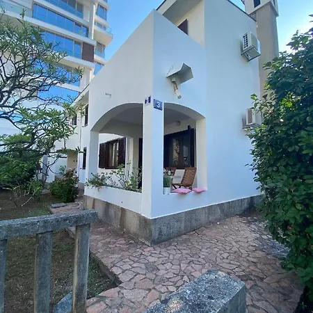 Guest House Kamelija Budva Exterior photo